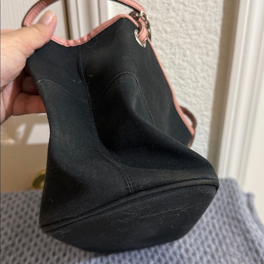 Black and Pink Handbag - Picture 2 of 5